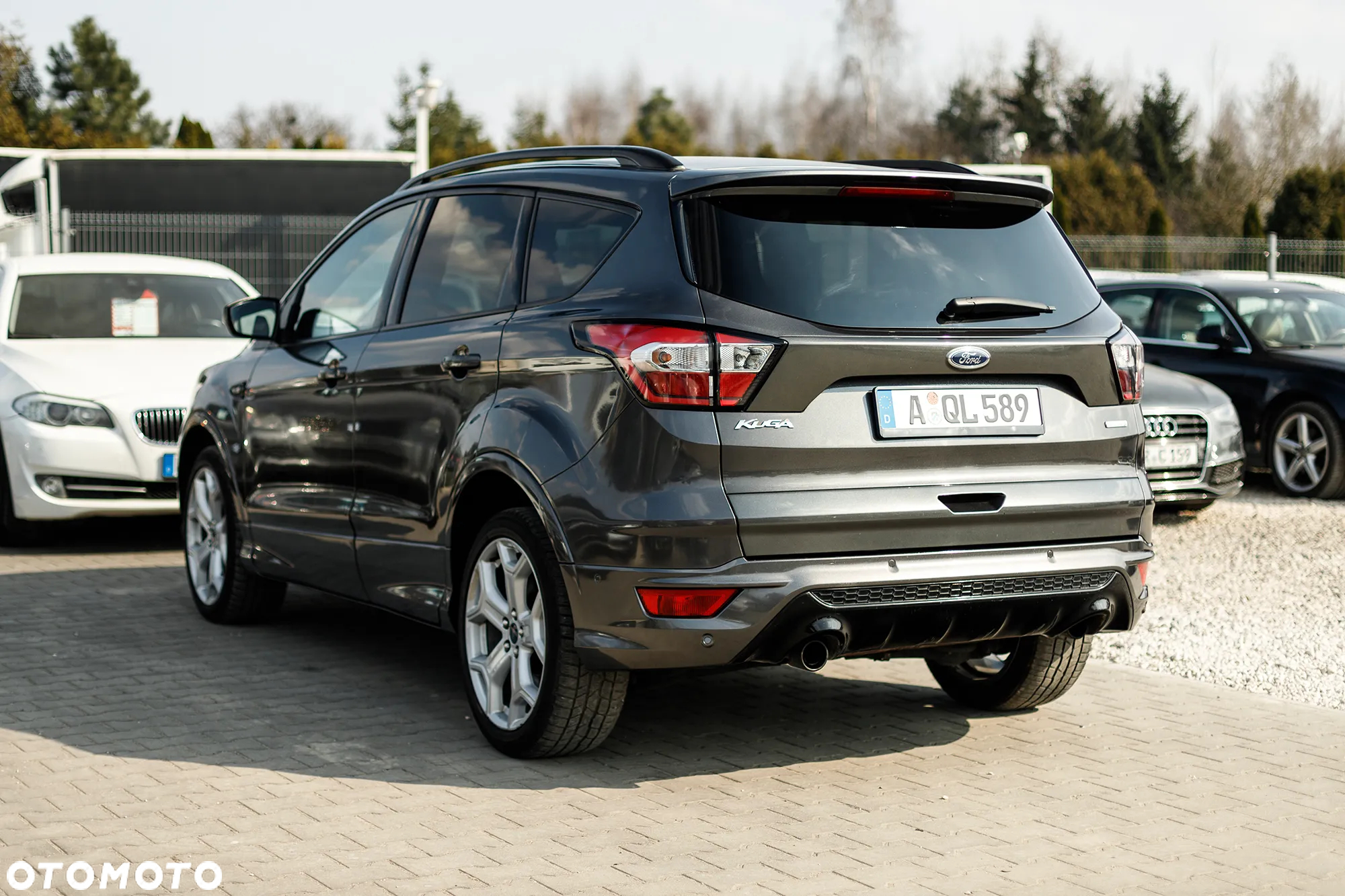 Ford Kuga 1.5 EcoBoost 2x4 ST-Line - 10