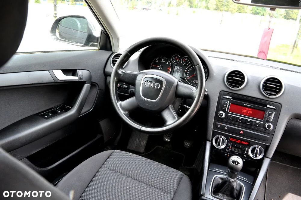 Audi A3 Sportback - 16