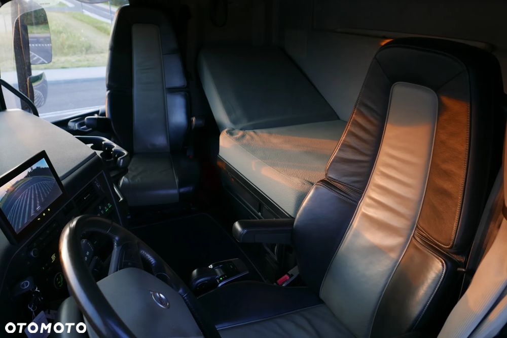 Volvo FH 460 EURO6 FH4 FH5 FULL OPCJA 21R ALU TV PODWÓJNE SZYBY NAVI KAMERA SKÓRA ELEKTRYCZNY OBRACANY FOTEL - 26