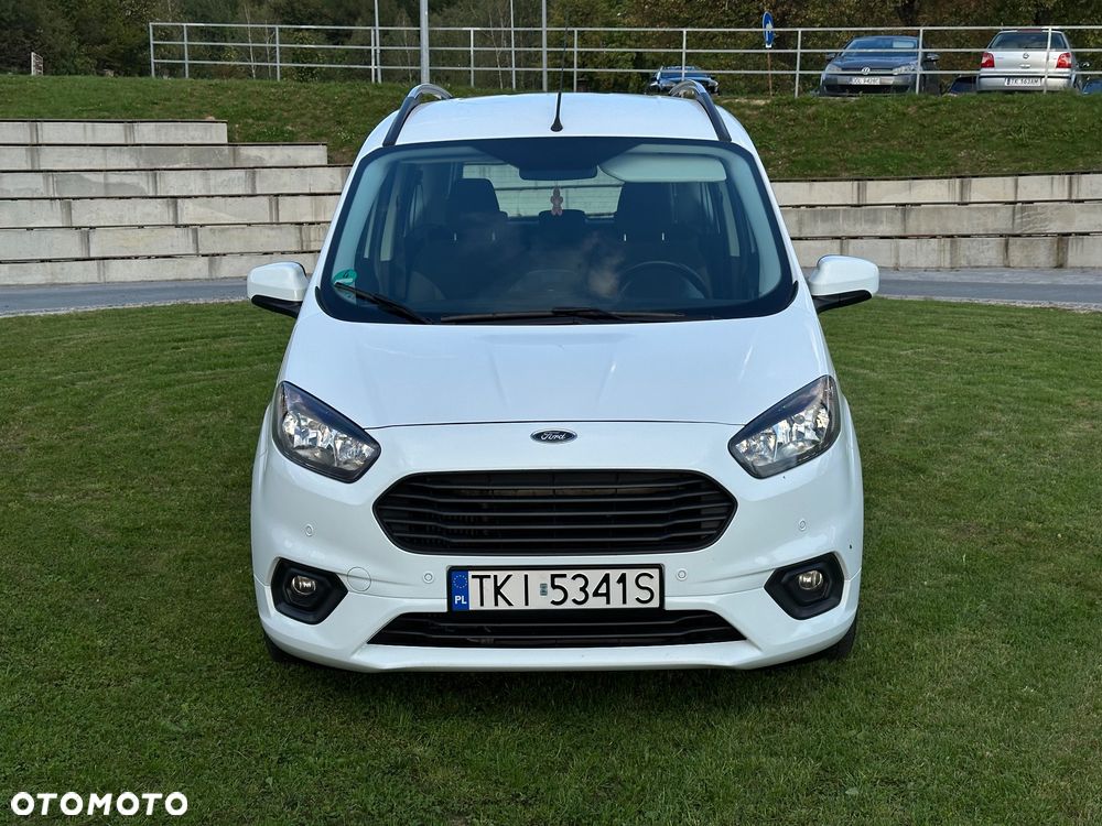 Ford Tourneo Courier - 2