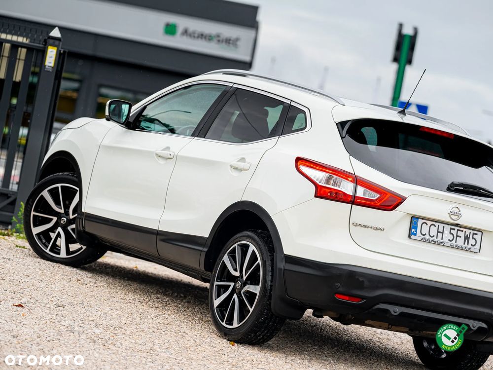 Nissan Qashqai 1.6 dCi Xtronic TEKNA+ - 6