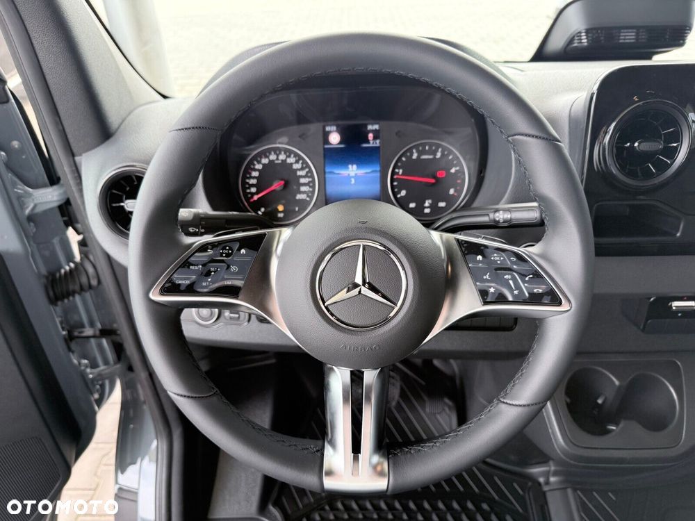 Mercedes-Benz Sprinter 517 cdi długi 4325 mm. - 13