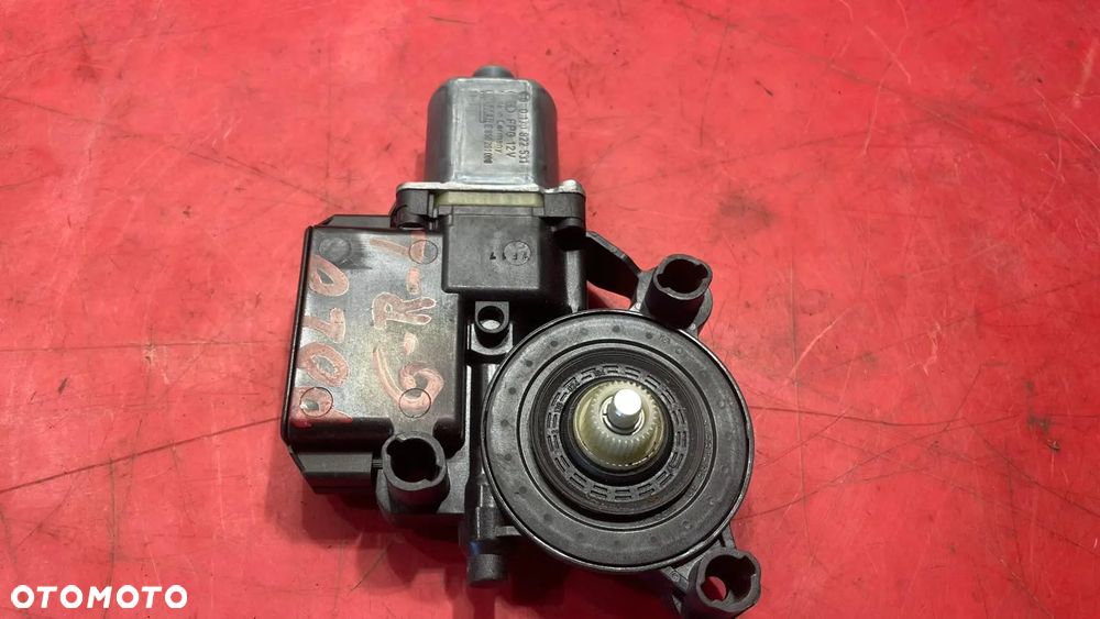 6R0959801AB SILNICZEK SZYBY DRZWI SEAT VW - 2