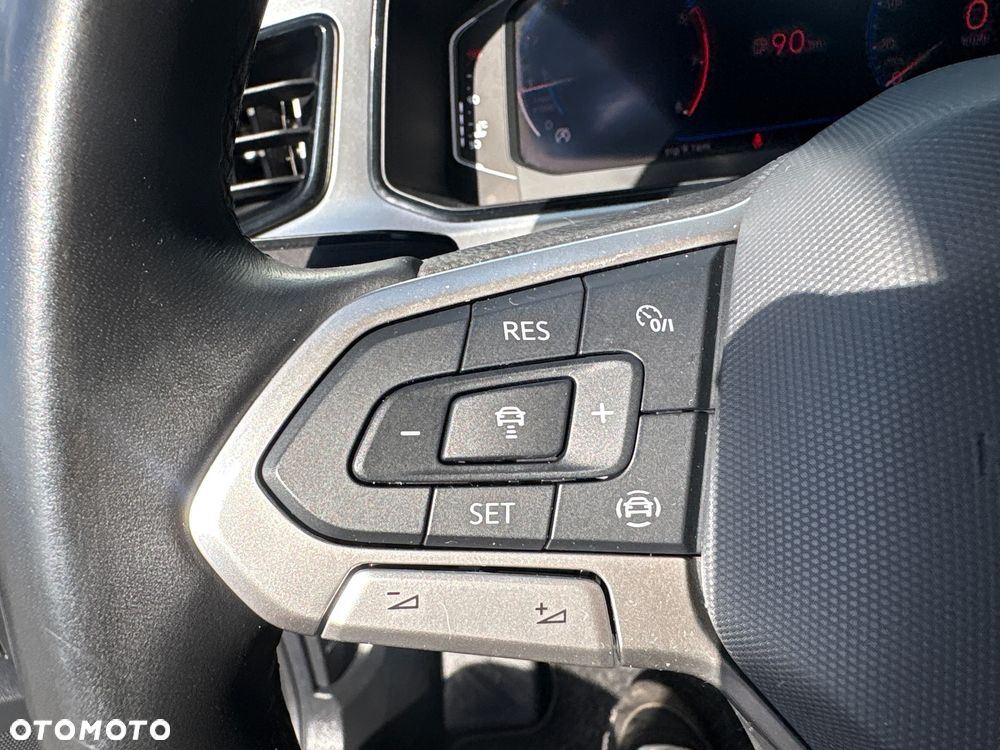 Volkswagen T-Roc 1.0 TSI OPF Style - 33