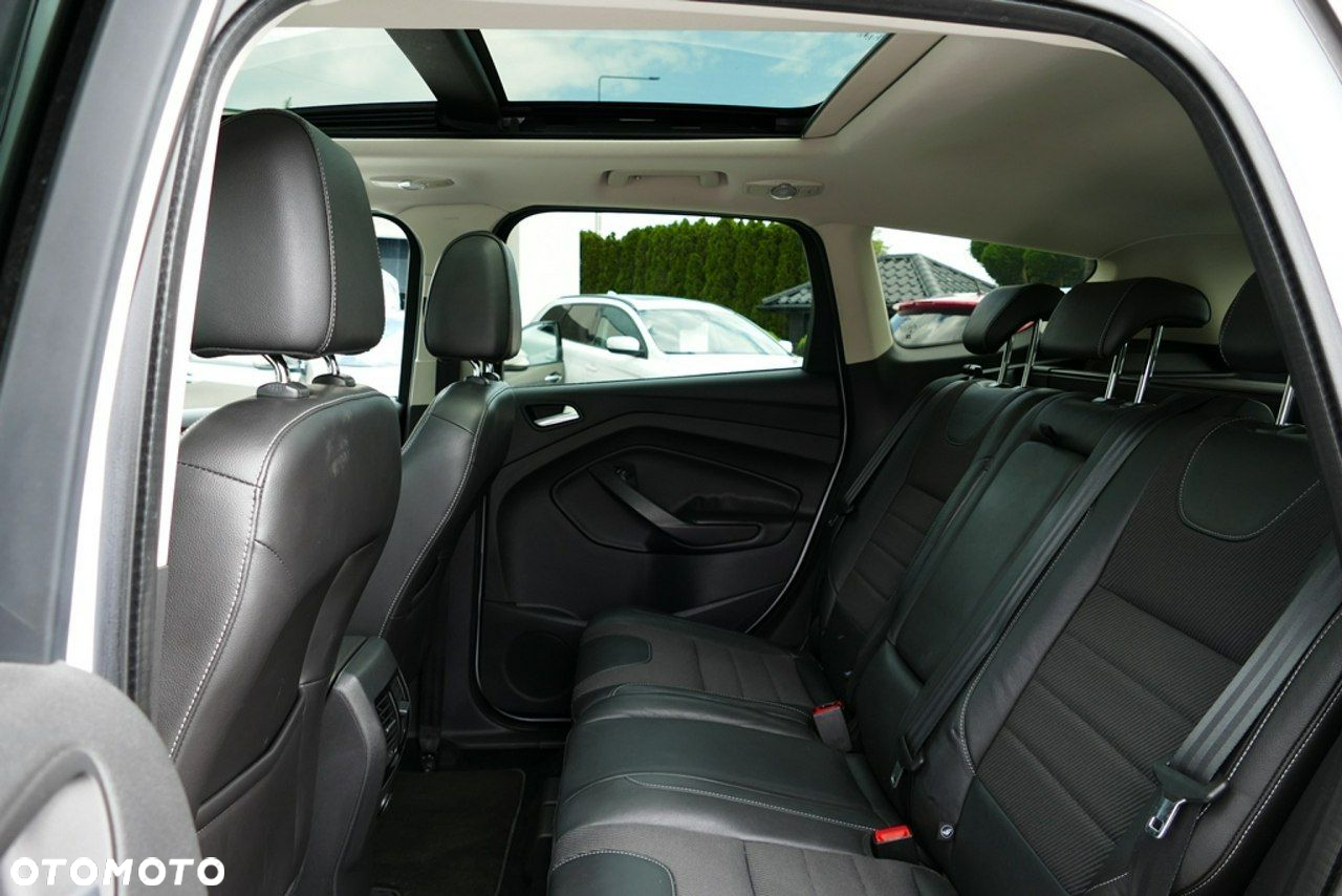 Ford Kuga 2.0 TDCi 2x4 Titanium - 27