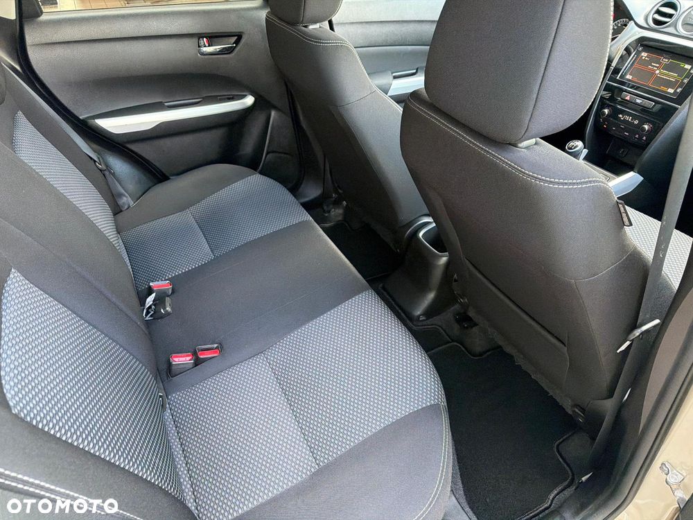 Suzuki Vitara 1.6 Comfort 2WD - 15
