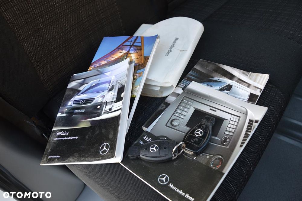 Mercedes-Benz Sprinter - 38