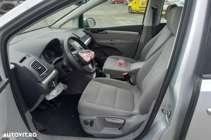 Dezmembrez Seat Alhambra 2 [2010 - 2015] Minivan 2.0 TDi MT (140 hp) - 5