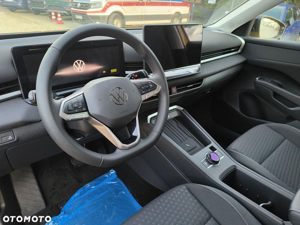 Volkswagen T-Roc - 9