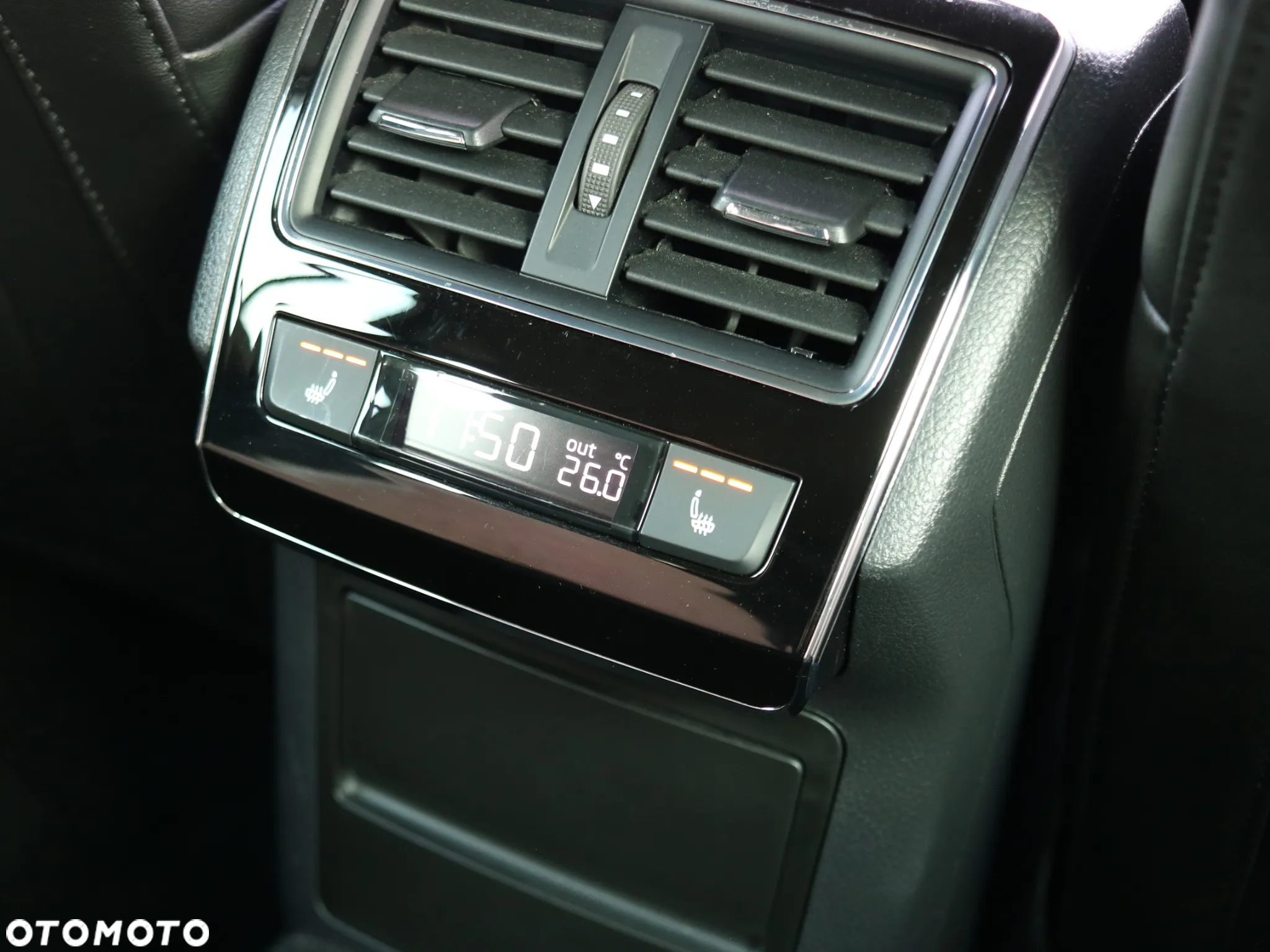 Skoda Superb Combi 2.0 TDI DSG L&K - 29