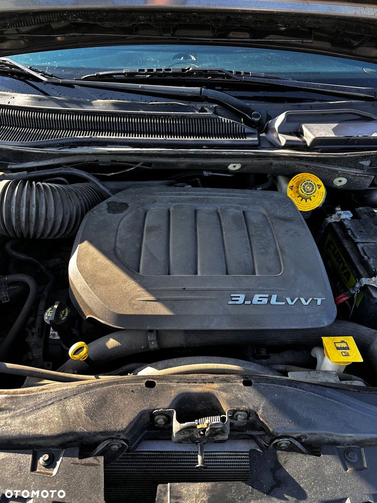 Dodge Grand Caravan 3.6 R/T - 22