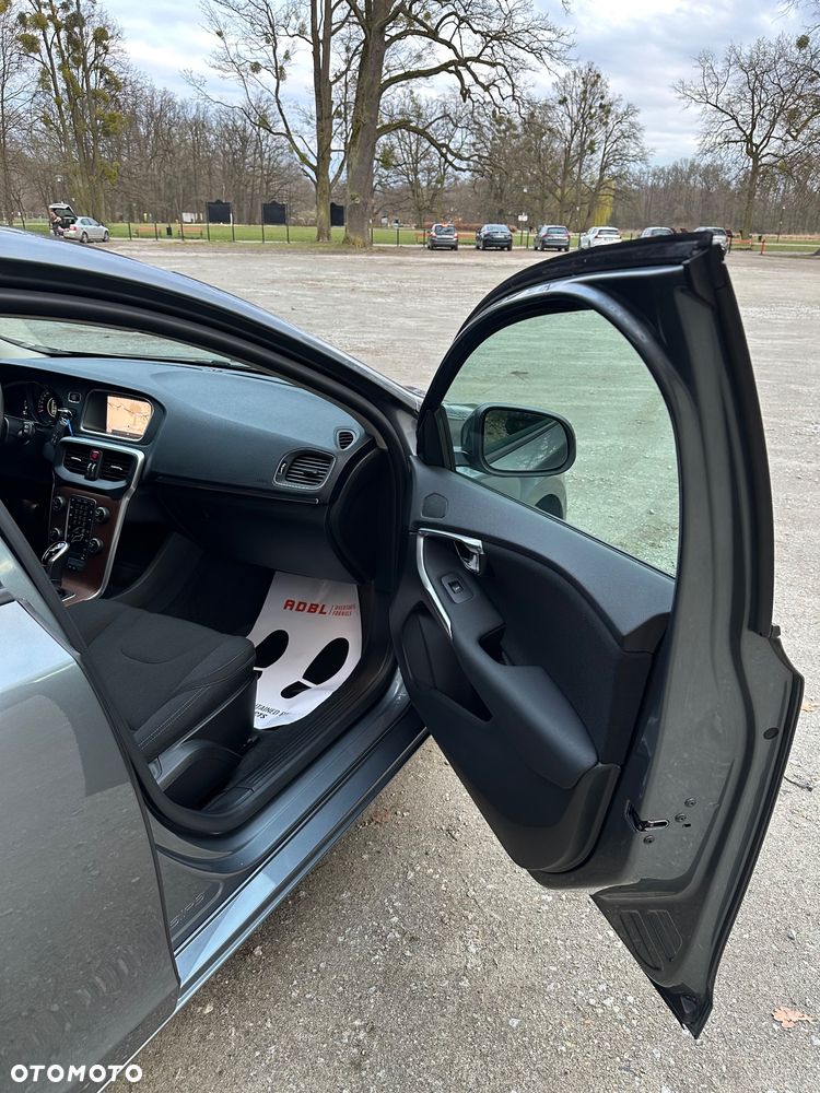 Volvo V40 T2 Geartronic Ocean Race - 19