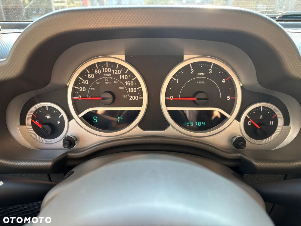 Jeep Wrangler - 9