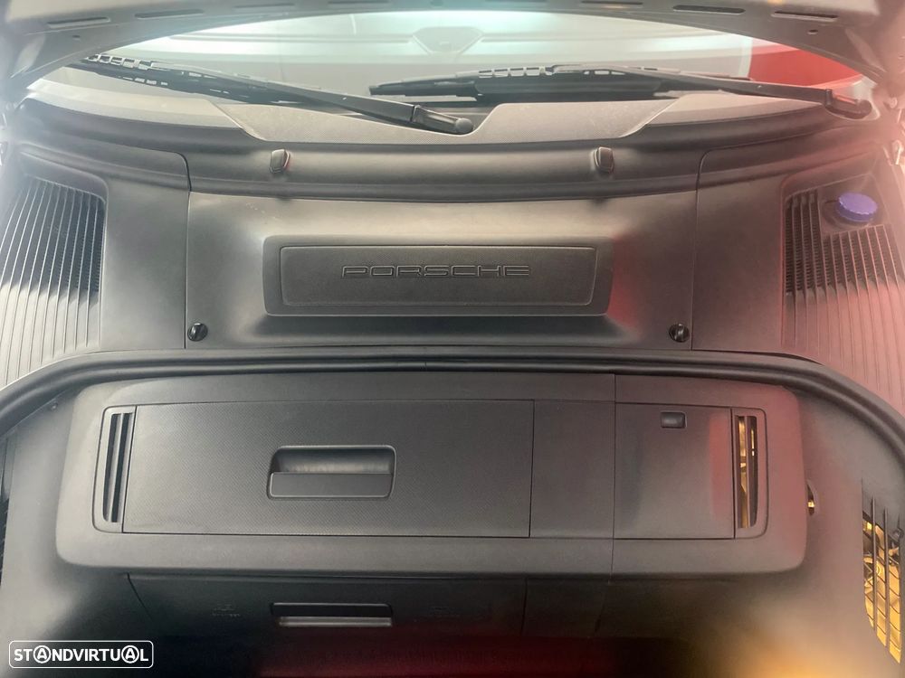 Porsche 911 Série F - 35