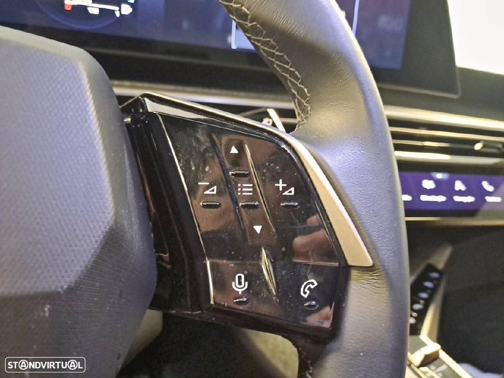 Peugeot 3008 1.2 Hybrid Allure e-DCS6 - 17