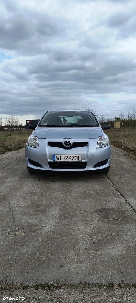 Toyota Auris 1.4 D-4D - 3