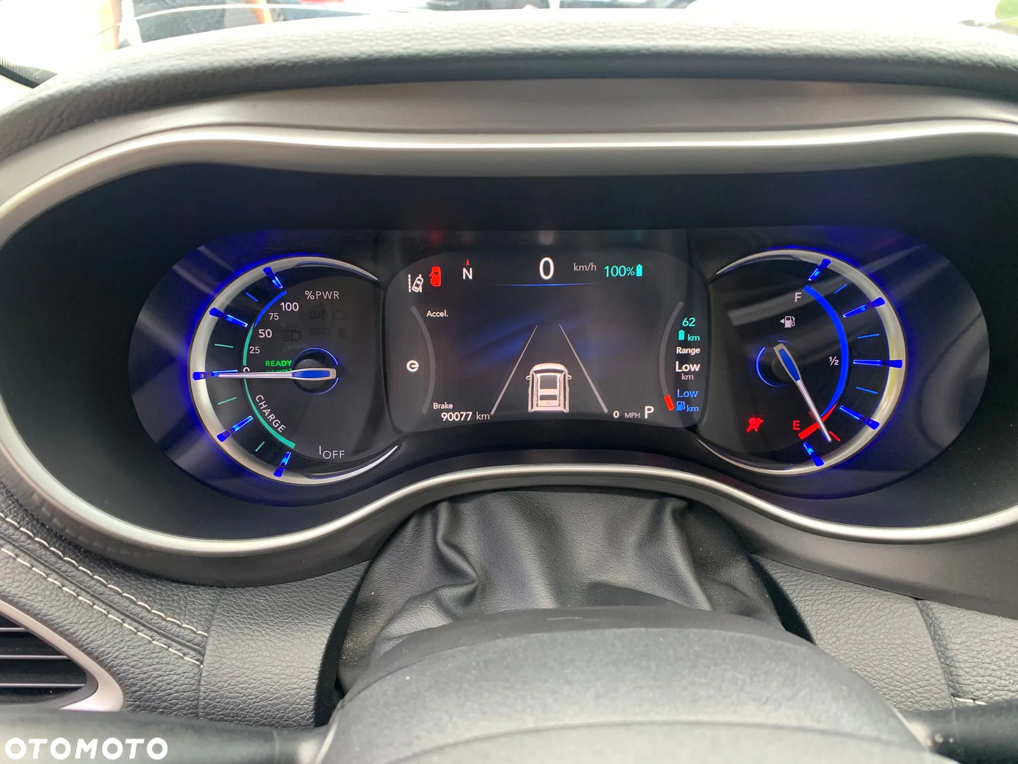 Chrysler Pacifica - 20
