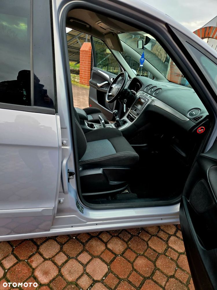 Ford S-Max 2.0 TDCi DPF Ambiente - 19