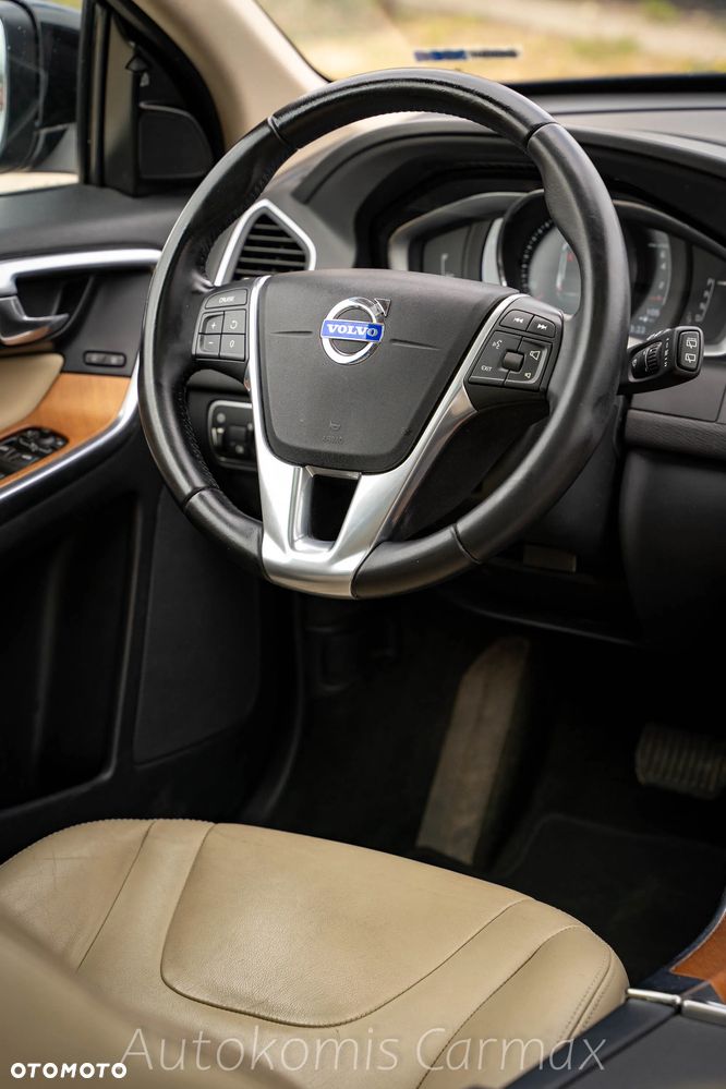 Volvo XC 60 T5 Geartronic Momentum - 17