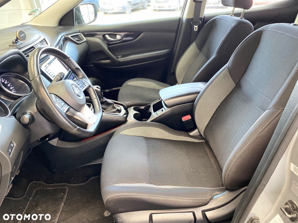 Nissan Qashqai 1.3 DIG-T Acenta DCT - 7