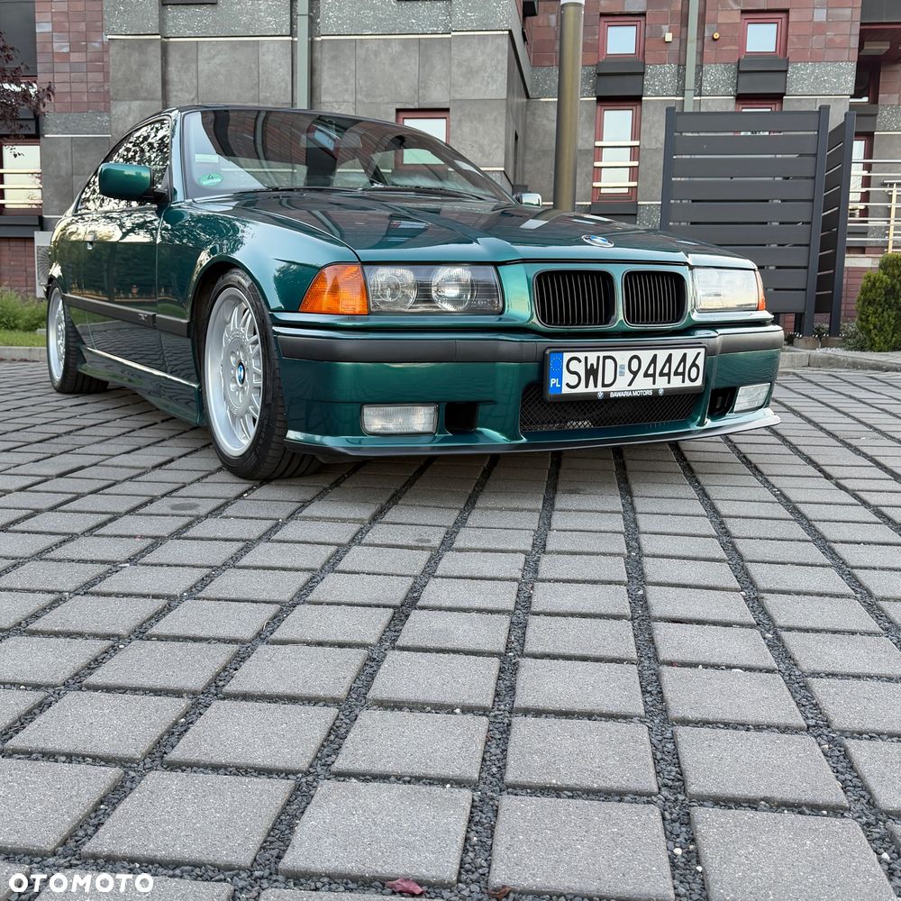 BMW Seria 3 320i - 34