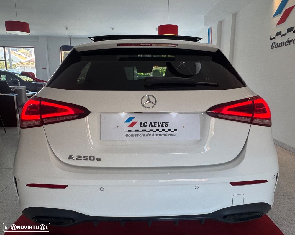 Mercedes-Benz A 250 e 8G-DCT Edition AMG Line - 9