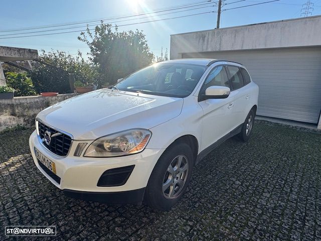 Volvo XC 60 2.0 D3 Drive - 4
