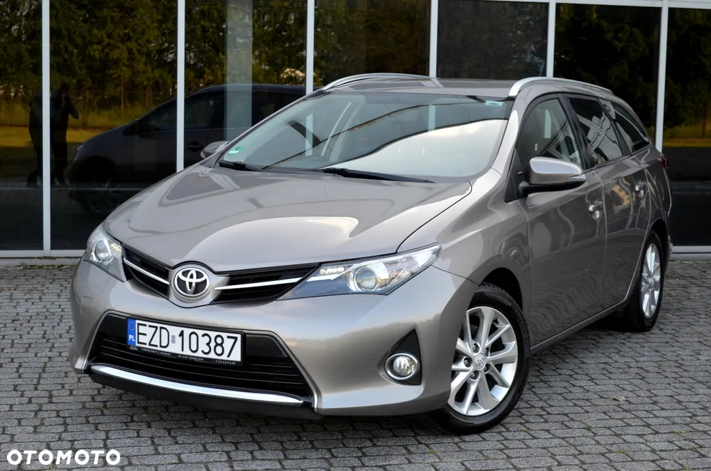 Toyota Auris 1.6 Dynamic - 9