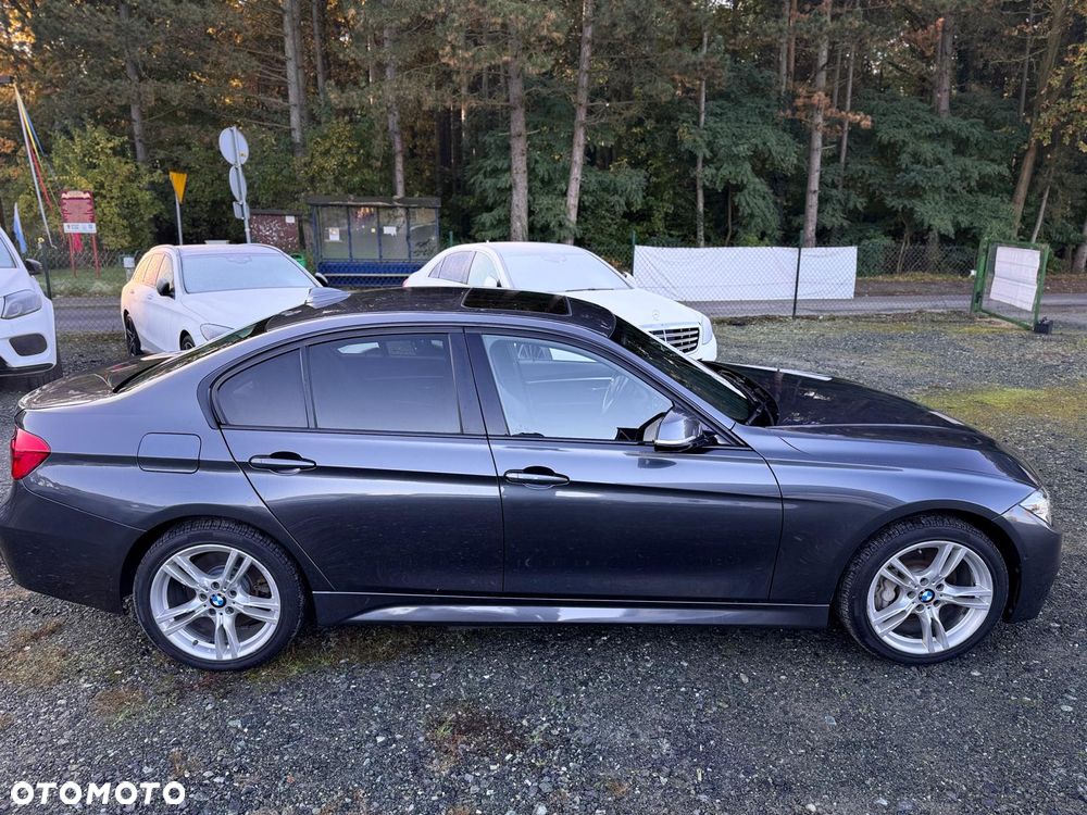 BMW Seria 3 330i GPF xDrive M Sport - 14