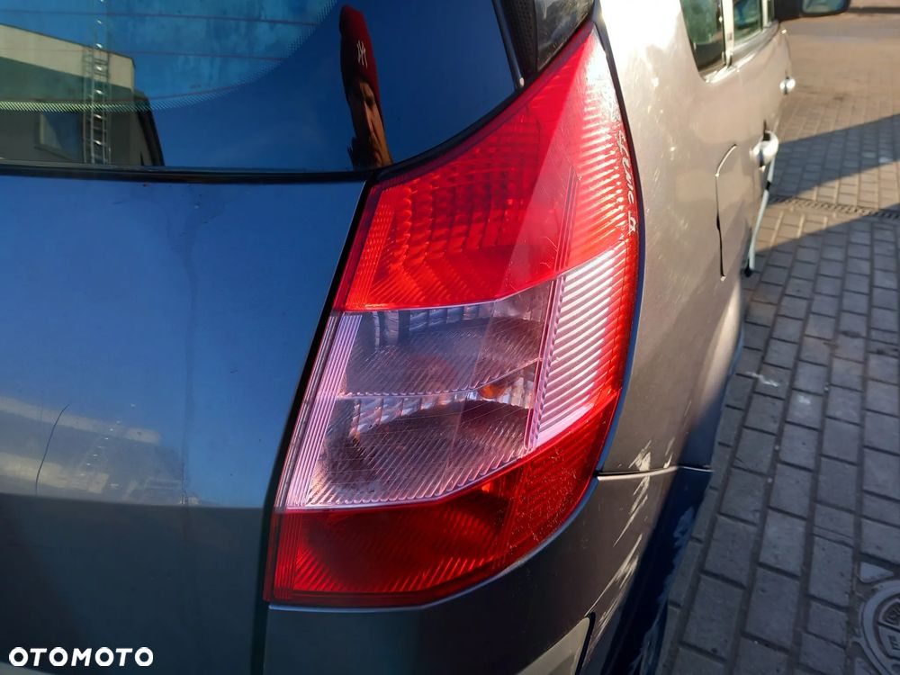 RENAULT SCENIC II LAMPA PRAWA TYLNA PRAWY TYŁ W BŁOTNIK - 1