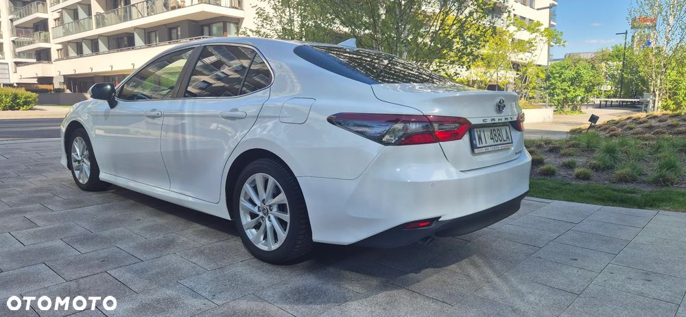 Toyota Camry 2.5 Hybrid Comfort CVT - 3