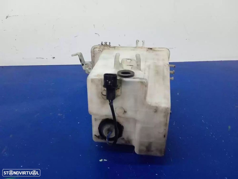 DEPOSITO LIMPA-VIDROS KIA RIO II 2005 -986101G000 - 2