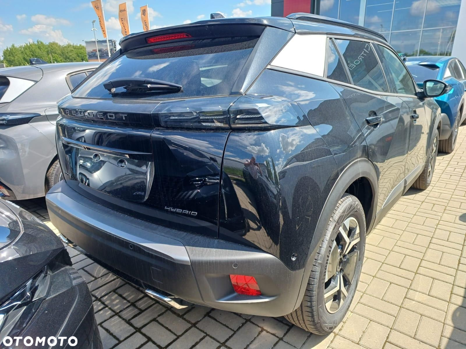 Peugeot 2008 - 8