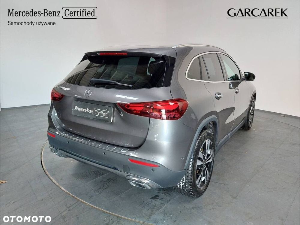 Mercedes-Benz GLA 200 d Progressive - 5
