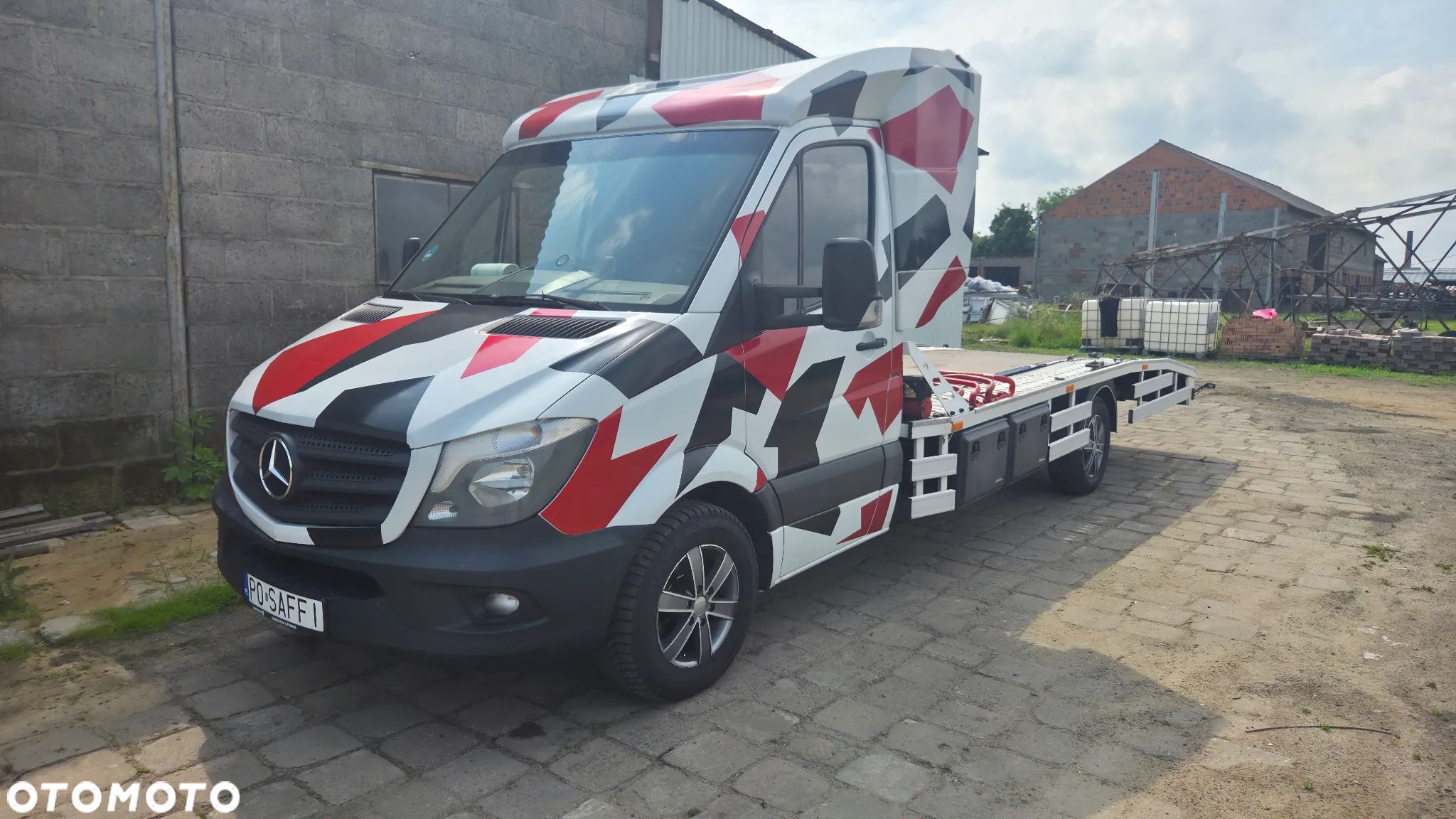 Mercedes-Benz Sprinter - 1