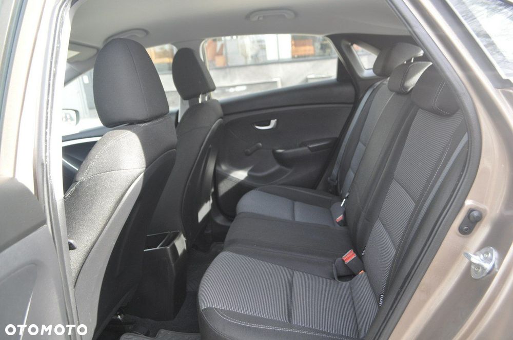 Hyundai i30 1.4 Comfort - 10