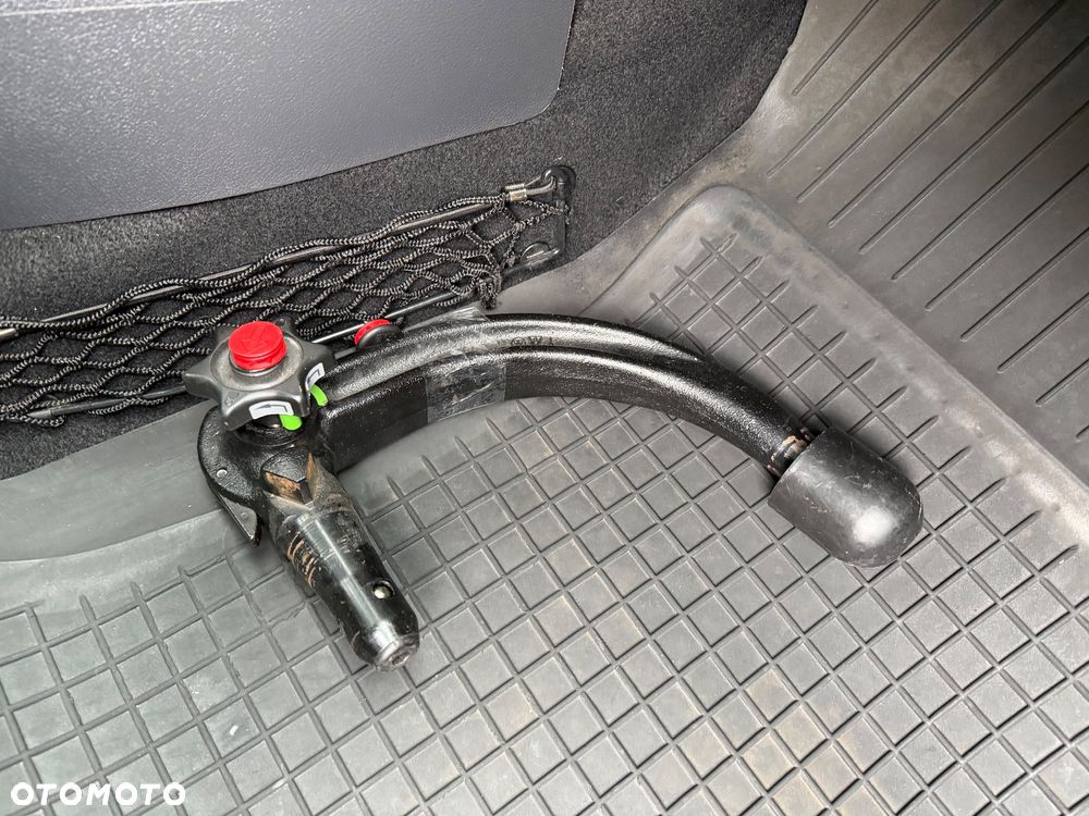 Dacia Lodgy TCe 115 Stepway - 28