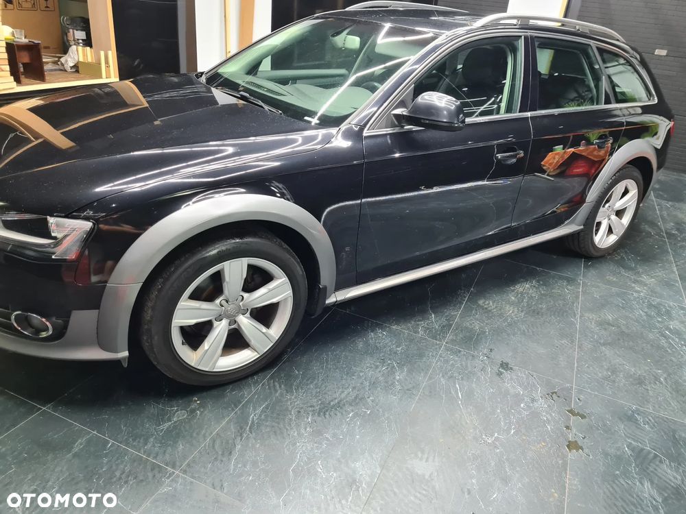 Audi A4 Allroad 2.0 TDI DPF S tronic - 22