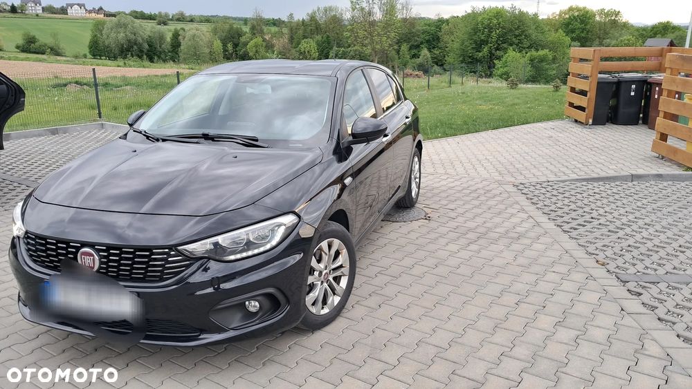Fiat Tipo 1.4 16v Lounge EU6d - 2