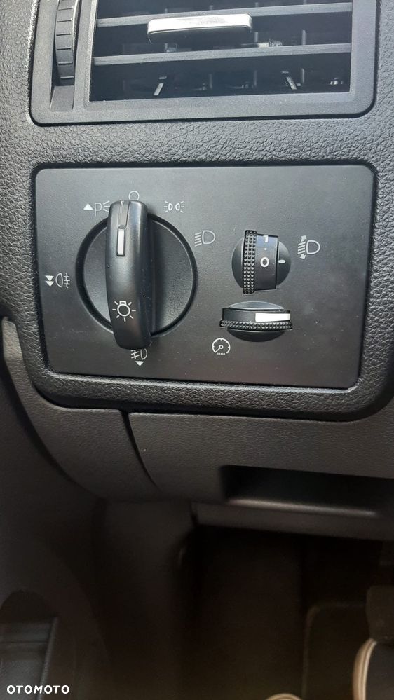 Ford Kuga 2.0 TDCi 2x4 Champions Edition - 20