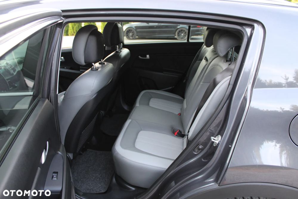 Kia Sportage 1.7 CRDI 2WD Attract - 9