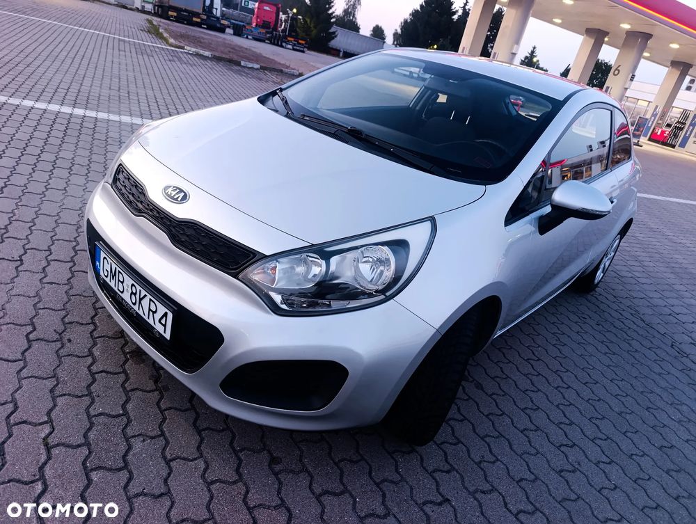 Kia Rio - 2