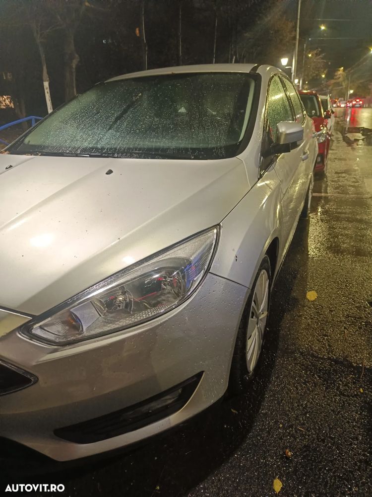 Ford Focus 1.0 EcoBoost Active - 11