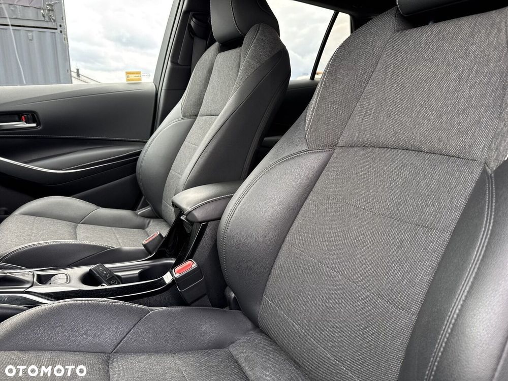 Toyota Corolla 1.8 Hybrid Style - 16