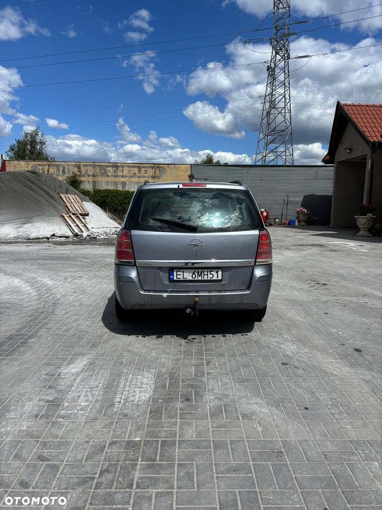 Opel Zafira 1.9 CDTI Elegance - 4