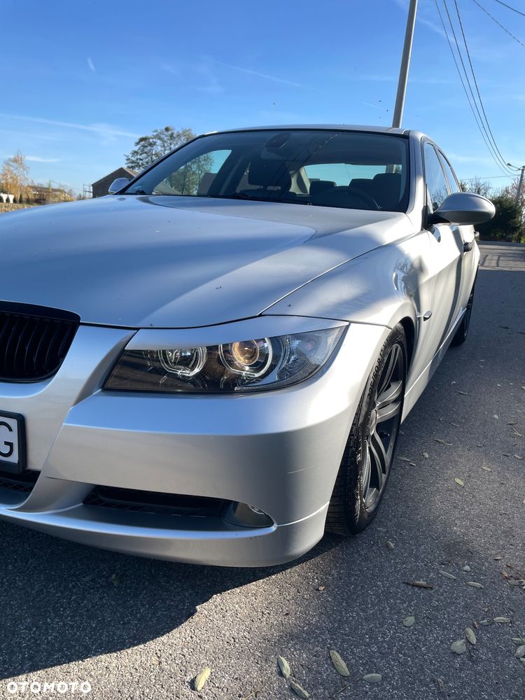 BMW Seria 3 320i - 10