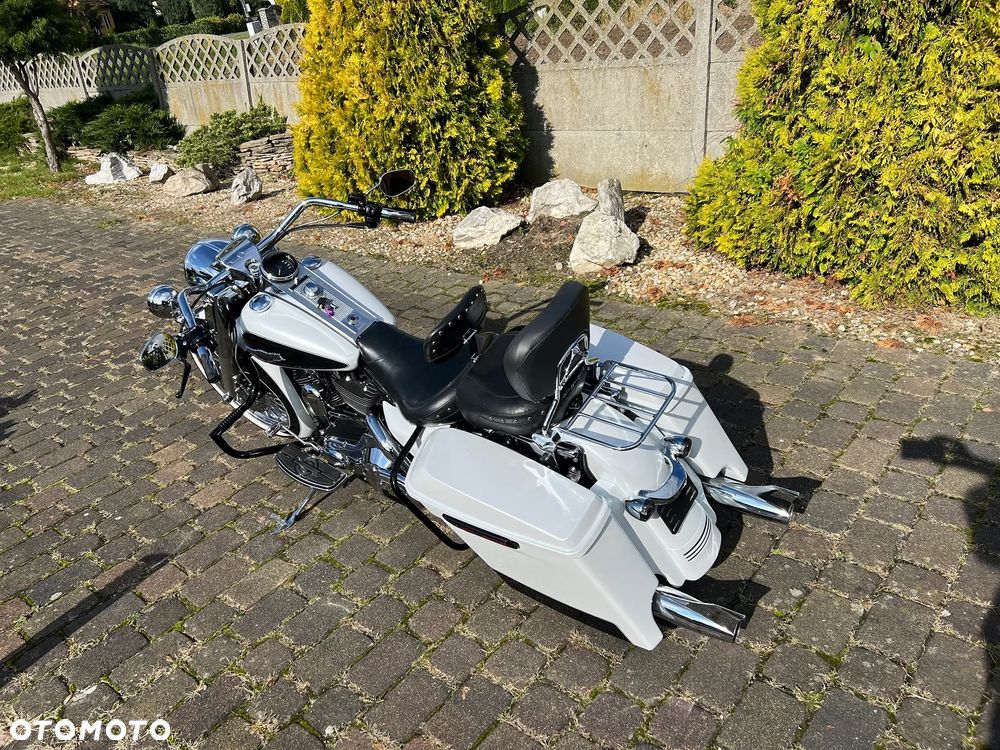 Harley-Davidson Touring Road King - 34