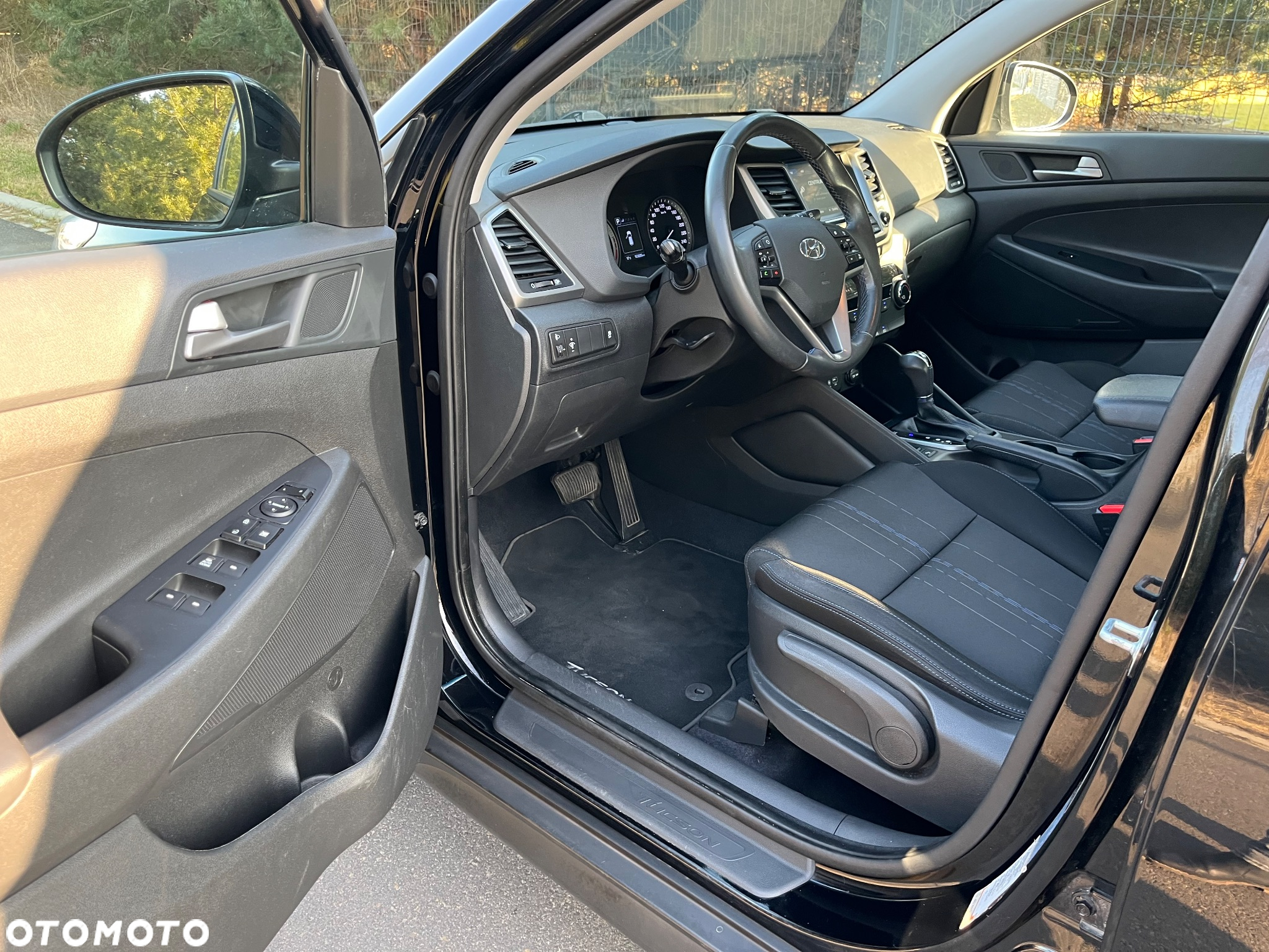 Hyundai Tucson blue 1.7 CRDi 2WD DCT Advantage - 19