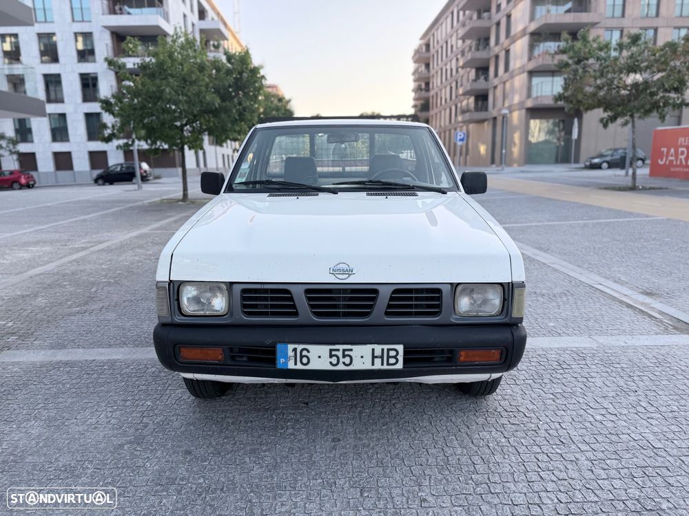Nissan Pick Up 2.5 D - 4