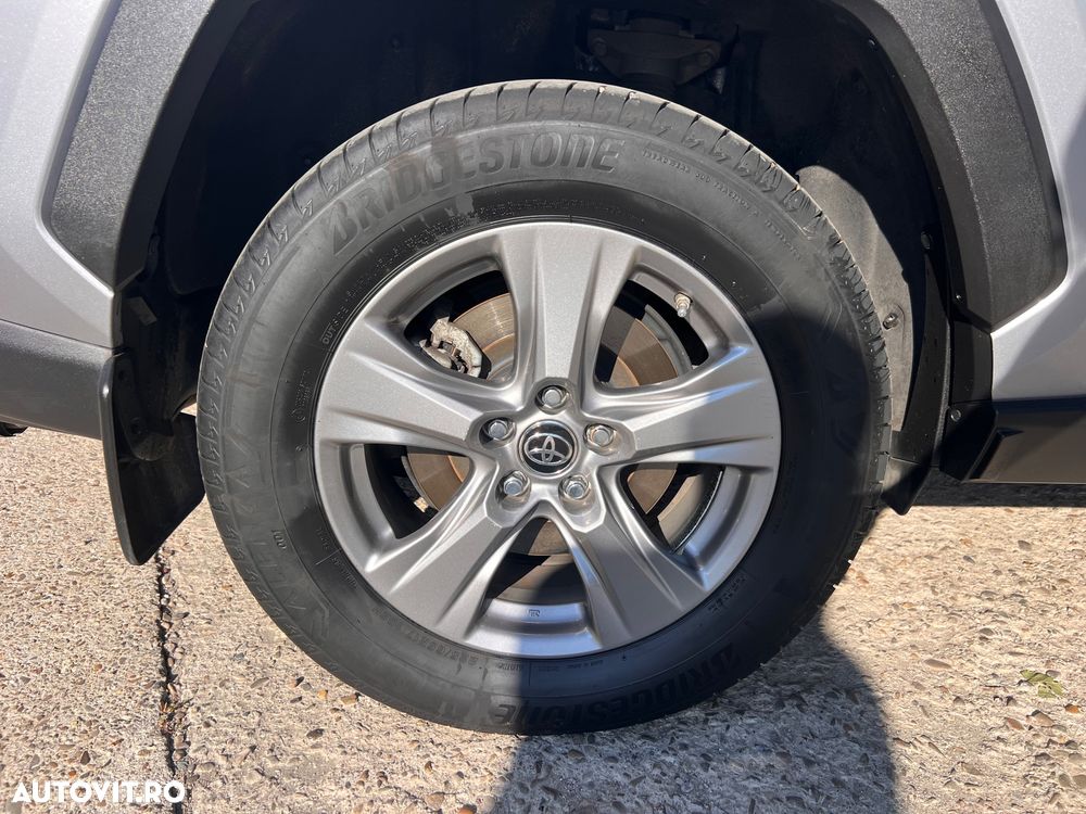 Toyota RAV4 - 7